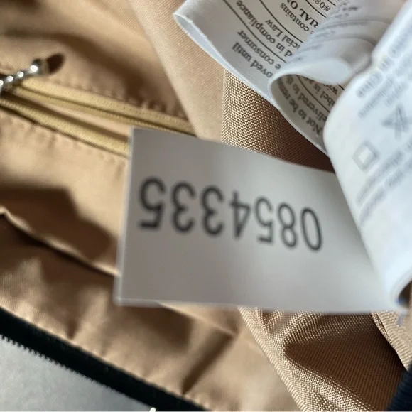 Baggallini set of two purses, one shoulder strap, one adjustable Crossbody black - Picture 10 of 15